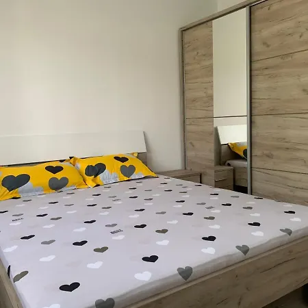 Krin's Mamaia Apartament *